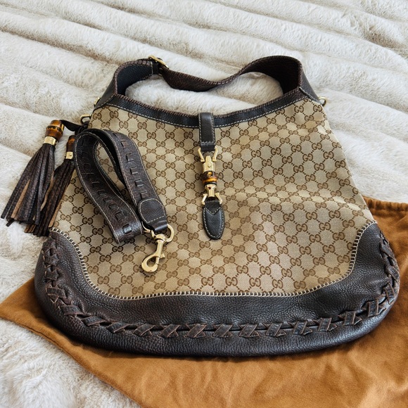 GUCCI
Beige/Ebony GG Canvas Bamboo Jackie Large Shoulder Bag - Picture 2 of 12